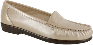 SAS Womens Simplify Lusso/Metallic Gold