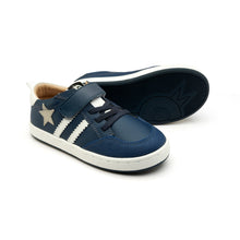 Cargar imagen en el visor de la galería, OFERTA SP24 Old Soles Razzle Runner/Velcro Heart Sneaker
