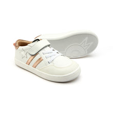 Cargar imagen en el visor de la galería, OFERTA SP24 Old Soles Razzle Runner/Velcro Heart Sneaker
