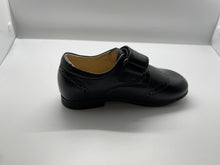 Load image into Gallery viewer, Pardoo Petite Wing Tip Velcro Shoe PT5991
