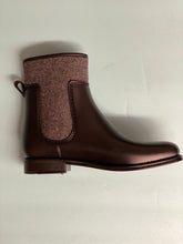 Load image into Gallery viewer, HF Marsala-888 Grey Flannel Ankle Boot
