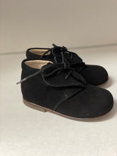 Load image into Gallery viewer, Beberlis Baby Leather Lace Shoe with Heart 21768
