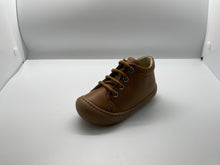 Load image into Gallery viewer, Naturino Cocoon Cognac Baby Laces Soft Walker
