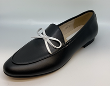 Load image into Gallery viewer, Ralph Miguel Lime Little Bow Loafer
