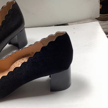 Load image into Gallery viewer, FW22 Ralph Miguel Victor Scalloped Trimmed Mid-Heel

