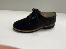 Load image into Gallery viewer, FW22 Giovanni Faith Ribbed Velvet Laced Loafer
