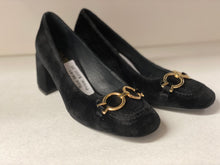 Load image into Gallery viewer, Ovil Layla Double Circle Pumps
