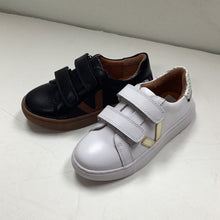 Load image into Gallery viewer, SALE SP23 Venettini Robin2 Leather V Double Velcro Sneaker
