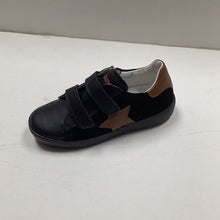 Load image into Gallery viewer, FW22 Naturino AnnieVL Star Velcro Sneaker
