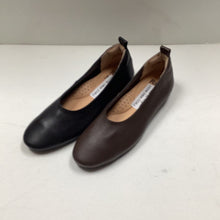 Load image into Gallery viewer, FW23 Ralph Miguel Adriana Leather Plain Flat
