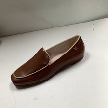 Load image into Gallery viewer, SALE SP23 Venettini Abby Plain Trimmed Loafer
