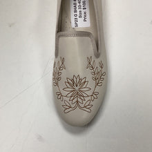 Load image into Gallery viewer, SP23 Boutaccelli Fine Branch Embroidery Front Slip On
