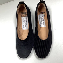 Load image into Gallery viewer, FW23 Ralph Miguel Adriana Fancy Plain Flat
