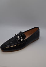 Load image into Gallery viewer, SALE Clarys 4417 Flower Button Penny Loafer
