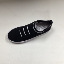 Cargar imagen en el visor de la galería, SALE SP23 Venettini Juno Black Knitted with White Line Sock Sneaker
