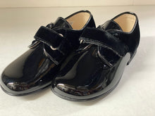 Load image into Gallery viewer, Beberlis 22222 Two Tone Velcro Dressy Shoe
