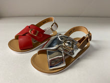 Load image into Gallery viewer, SALE Giovanni Miami Buckle Criss Cross Sandal

