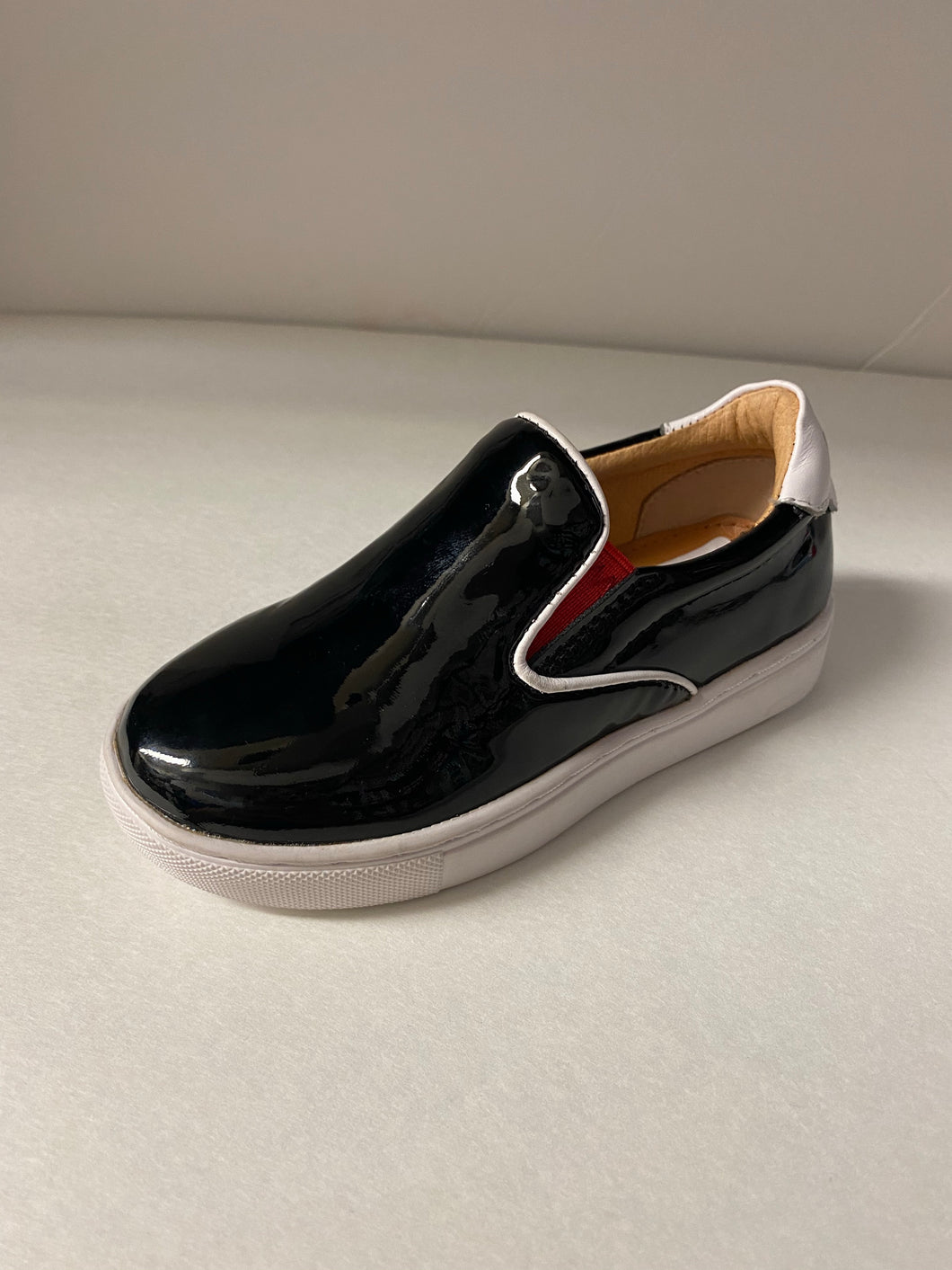SALE Giovanni Must Black Patent Slip on Sneaker