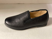 Load image into Gallery viewer, Pardoo PT6571-F Classic Slip on Safiano Pattern
